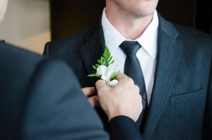 4 Ways to Include Your “Man of Honor” in Wedding Festivities