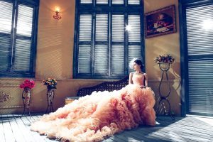 How to Choose Bridesmaids Dresses They’ll Love