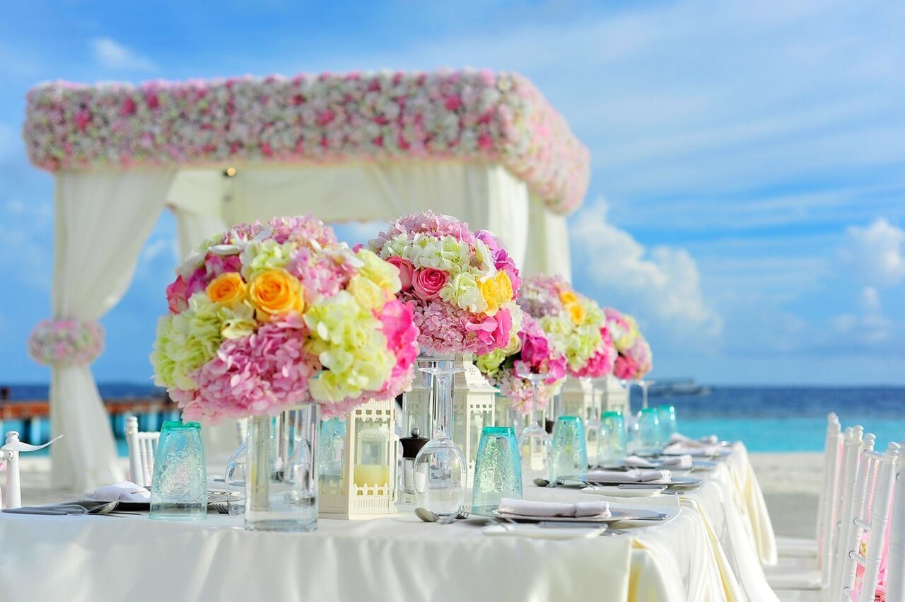 7 Fabulous Things About Summer Weddings
