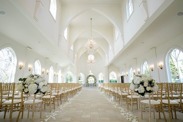 Beautiful Ways to Decorate Your Aisle Beautiful Ways to Decorate Your Aisle