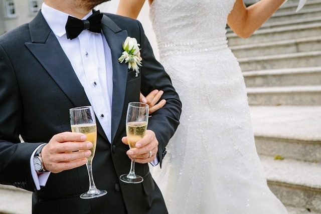 How To Create A Wedding Day Timeline That Feels Natural How To Create A Wedding Day Timeline That Feels Natural